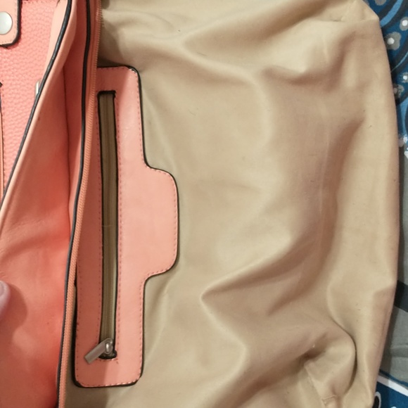 purse Coral in color very large last markdown - Picture 11 of 15